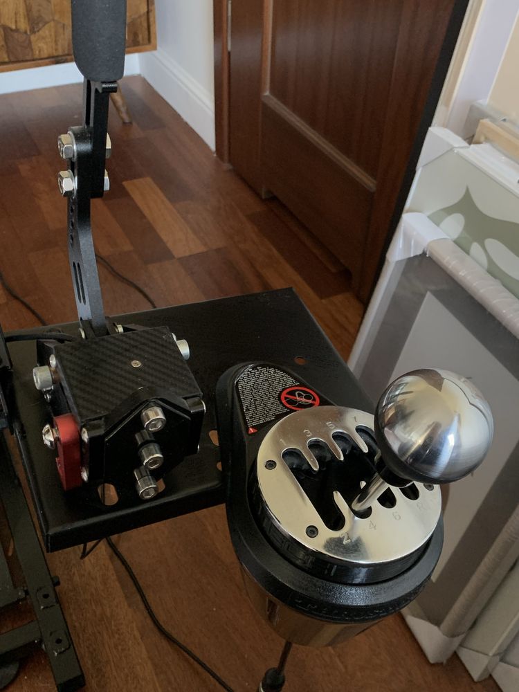Zestaw kierownicy thrustmaster t300rs