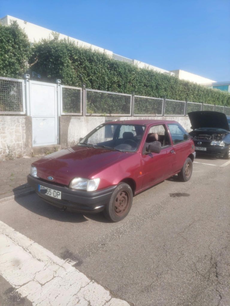 Ford fiesta 1.8D comercial aceito troca