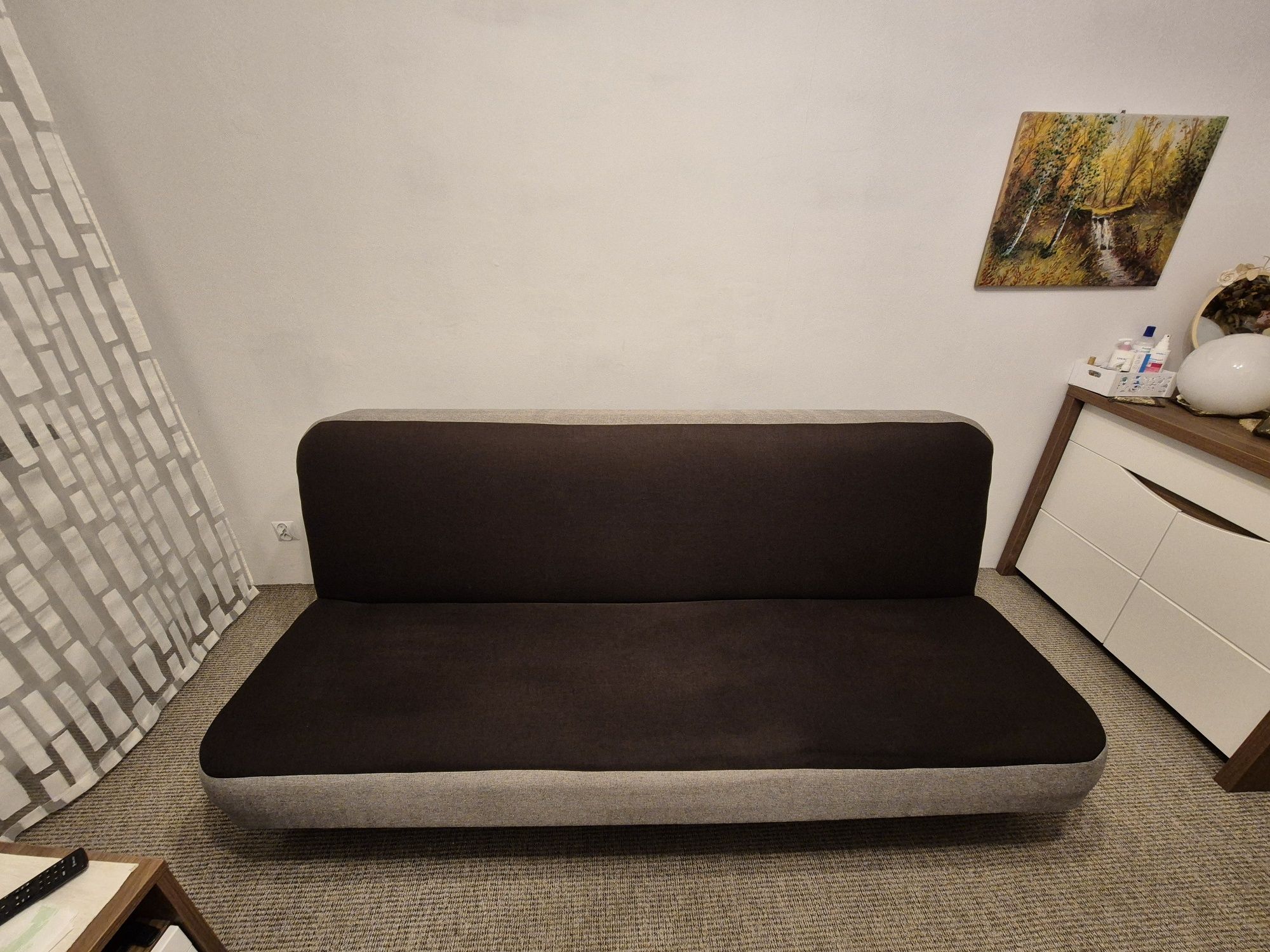 Oddam wersalkę w dobrym stanie
