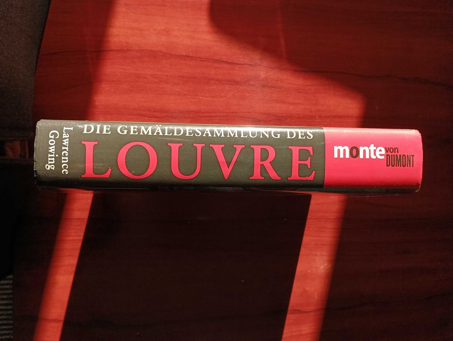 Livro sobre o museu do Louvre em Paris (em alemão)