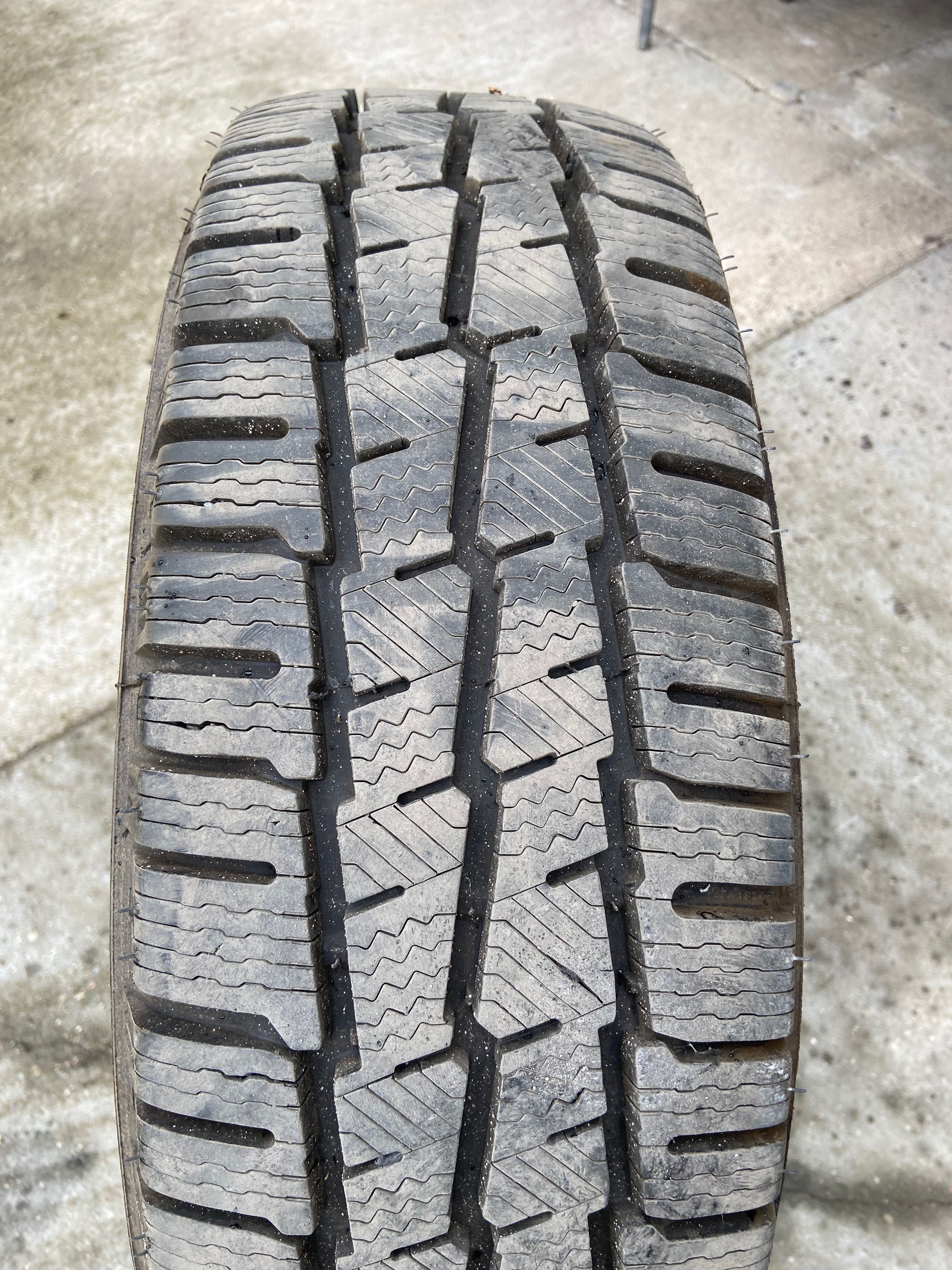 Koła zimowe Michelin Agilis Camping 215/70 R15 CP