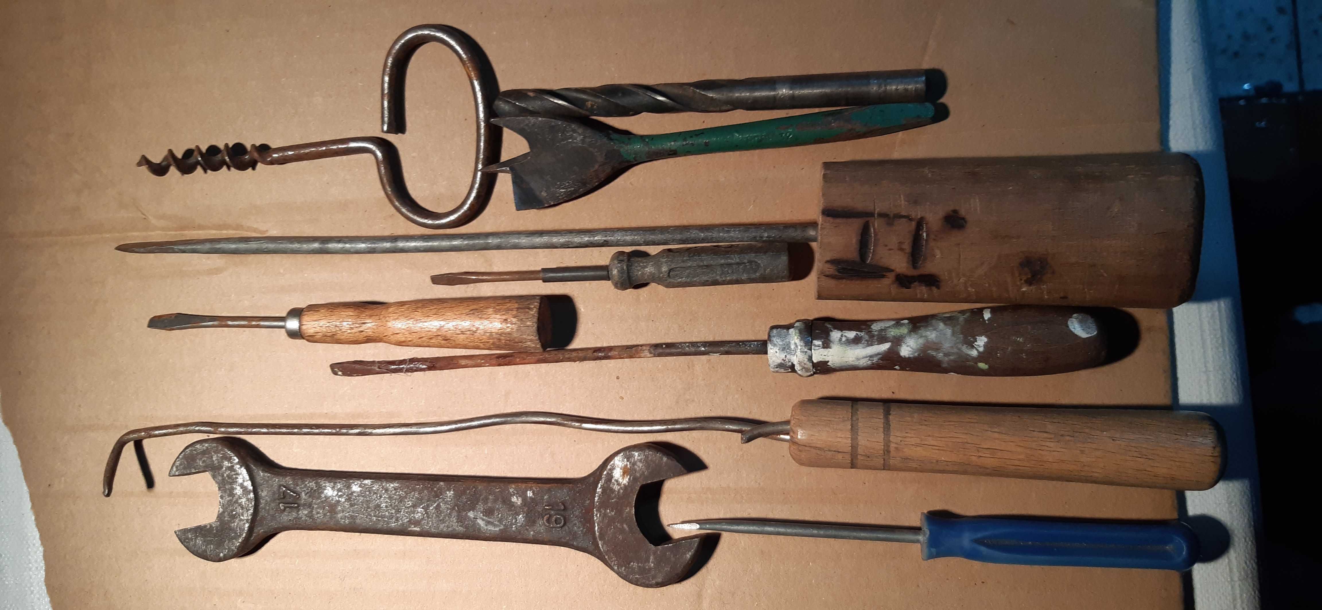 stare narzędzia różne wiertło śrubokręty i inne, zestaw