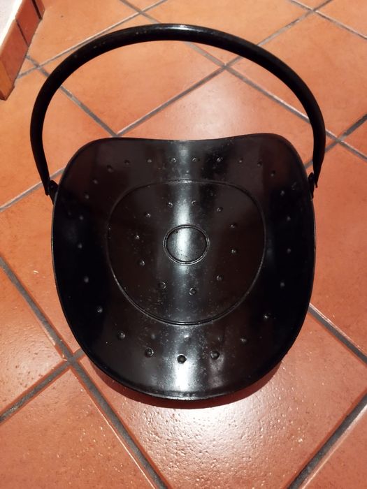 Cesto metálico para lenha