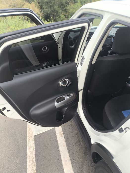 Продам Nissan Juke 1.6 turbo SV AWD 2011