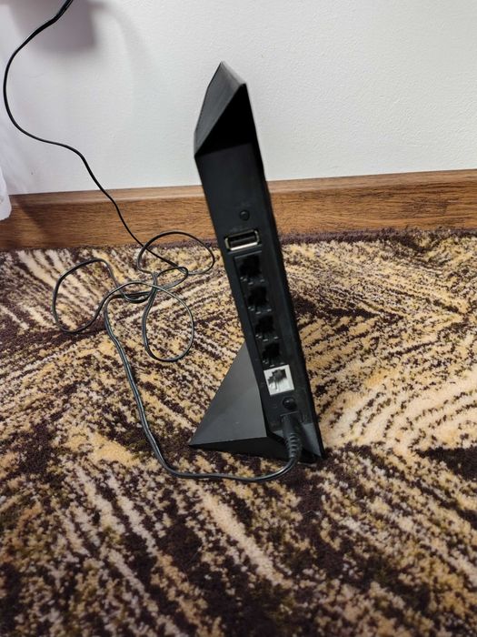 Router ASUS RT-AC52U