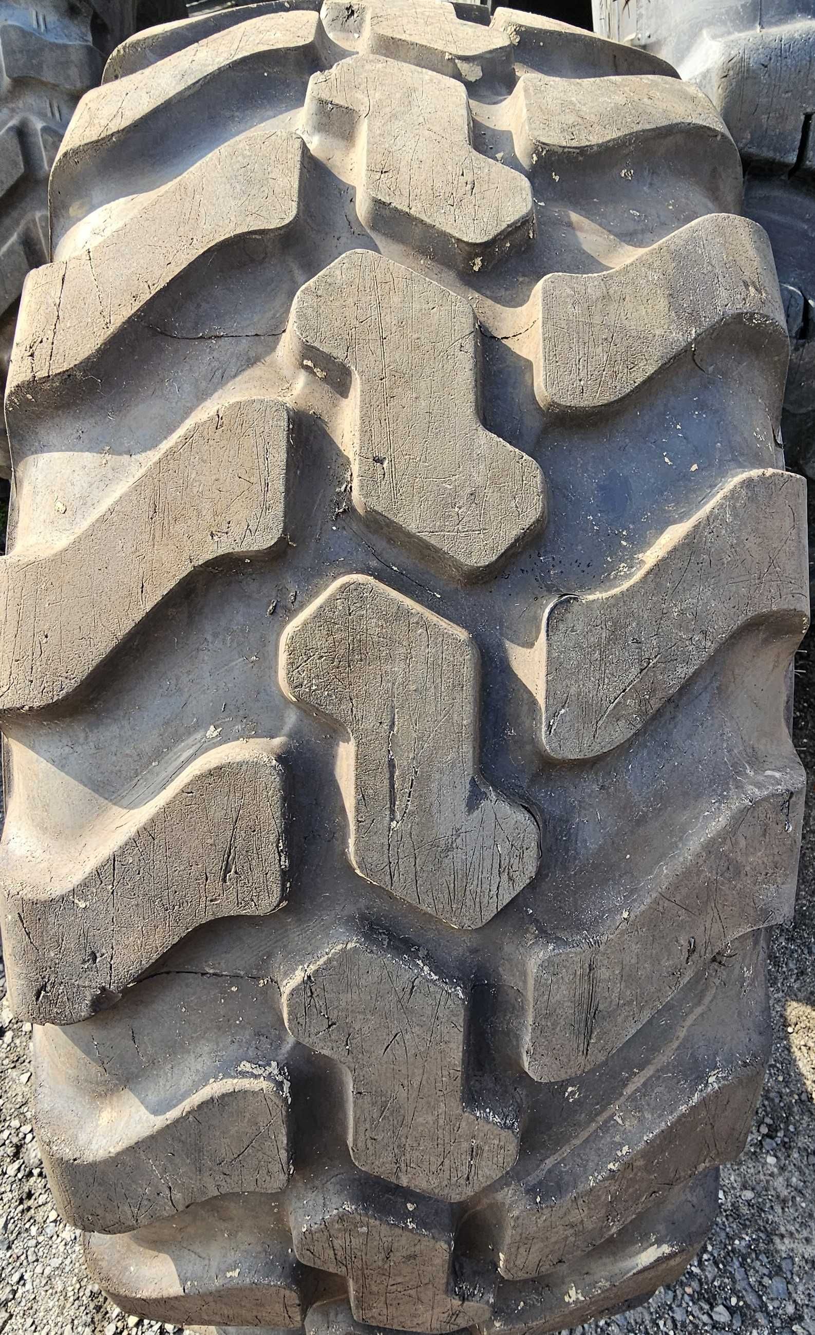 Opona przemysłowa 405/70R20 ; 16/70R20 Mitas *S