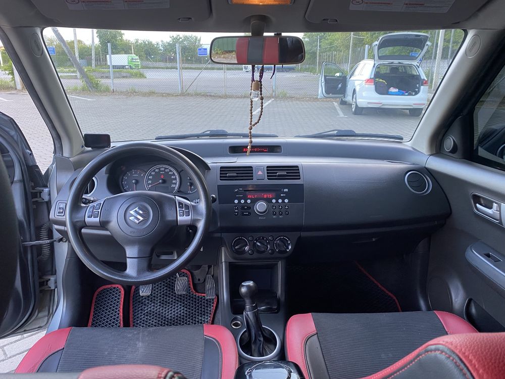 Продам авто Suzuki Swift 2006р. 1.3 бензин