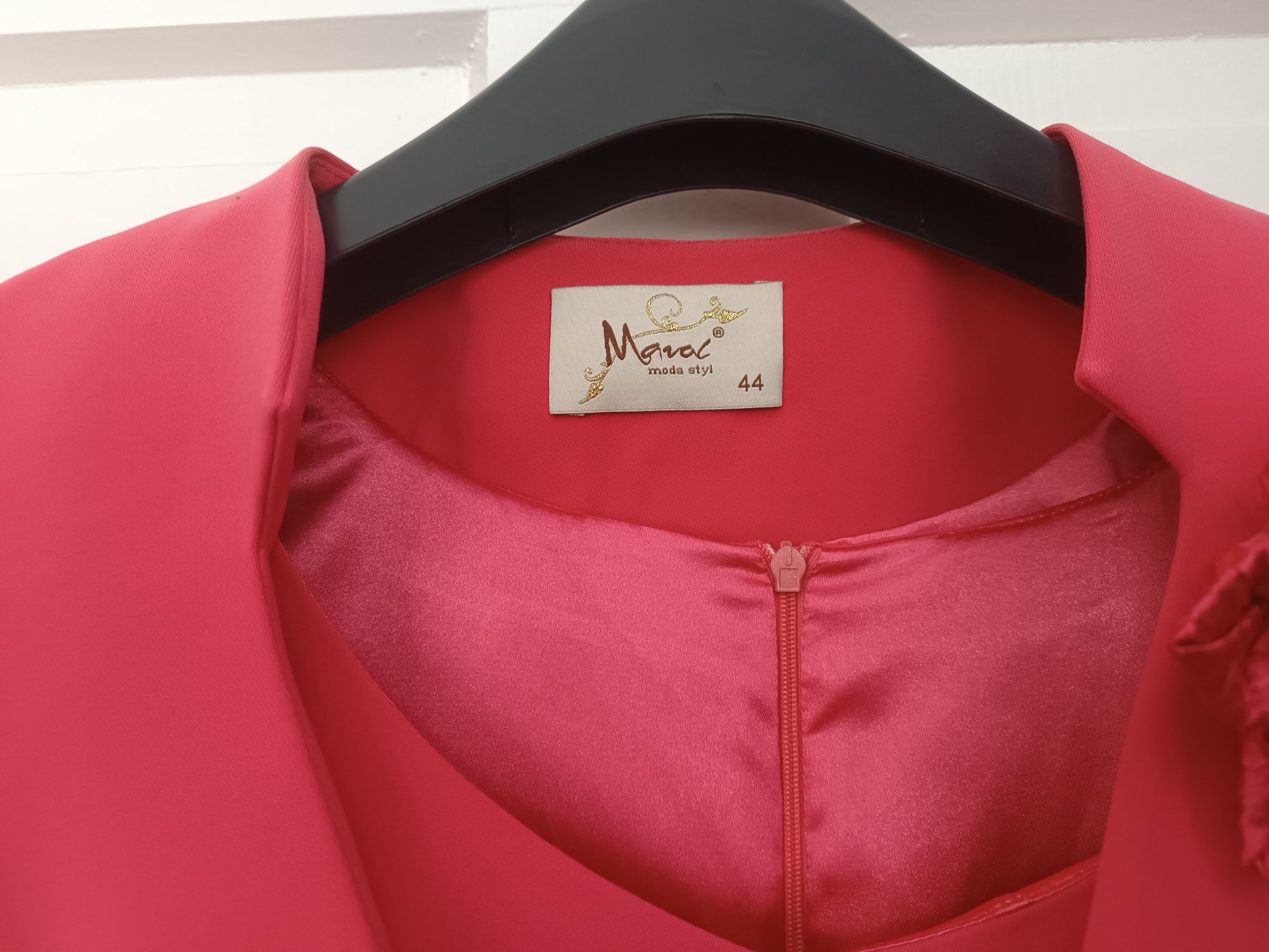 Sukienka wizytowa elegancka weselna dla mamy młodych roz. 44