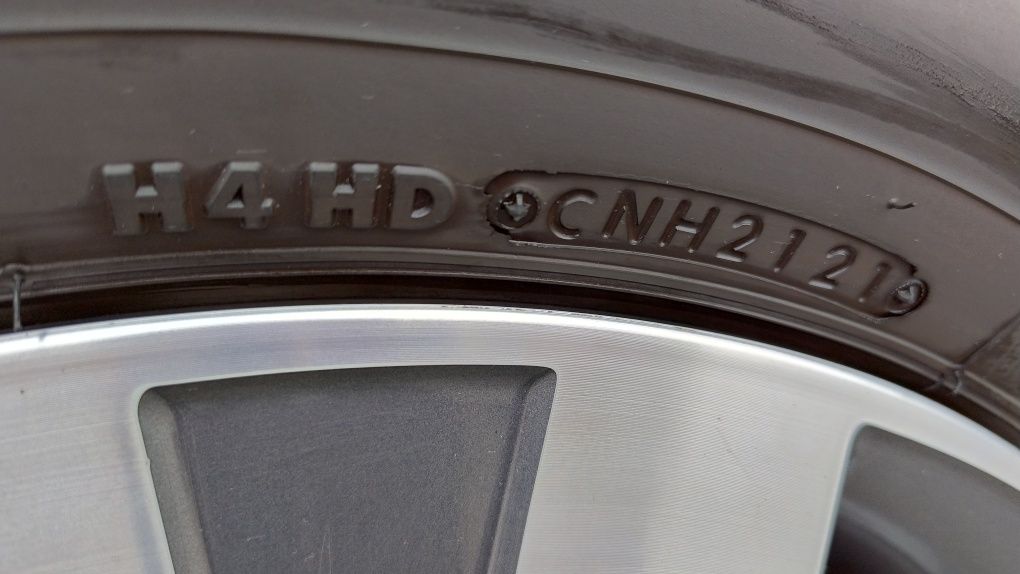 Opony + felgi 225/60/18 SUV