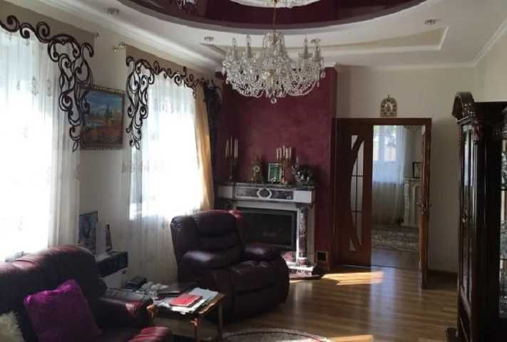 Будинок в Ружичній