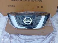 Nissan Rogue Ниссан рог решотка эмблема