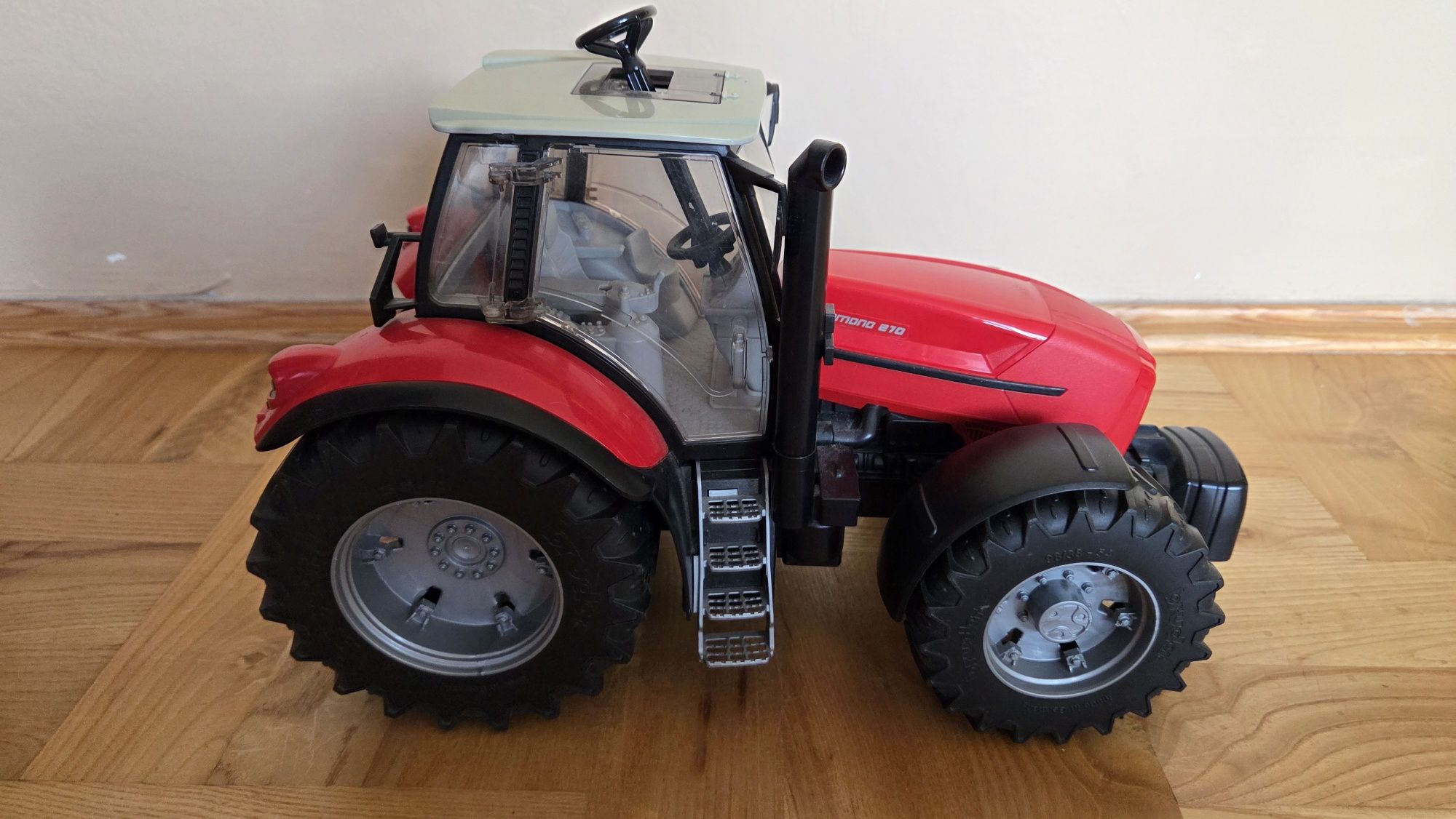 Bruder zabawka traktor Same /Case/