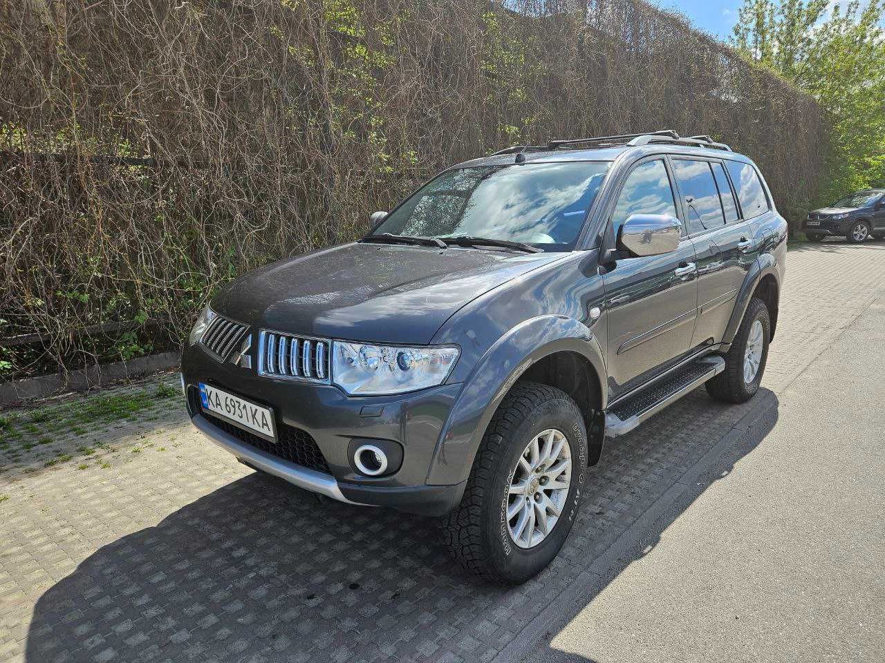 Mitsubishi Pajero Sport 2011