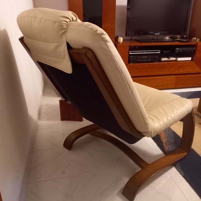 Vendo..Cadeirão de Encosto.