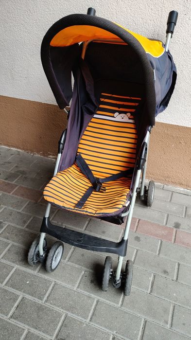 Wózek spacerowy typu parasolka