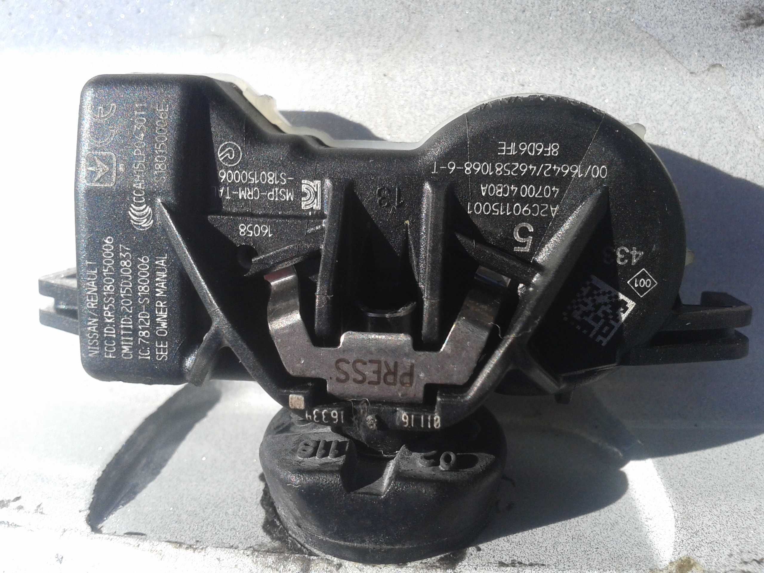 oryginalne r17 felgi kadjar koleos arkana espace trafic vivaro talento