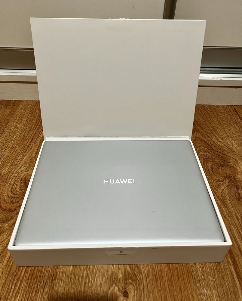 Huawei MateBook X 13” dotyk 3k i5-10210U 16GB RAM dysk 512GB NvME