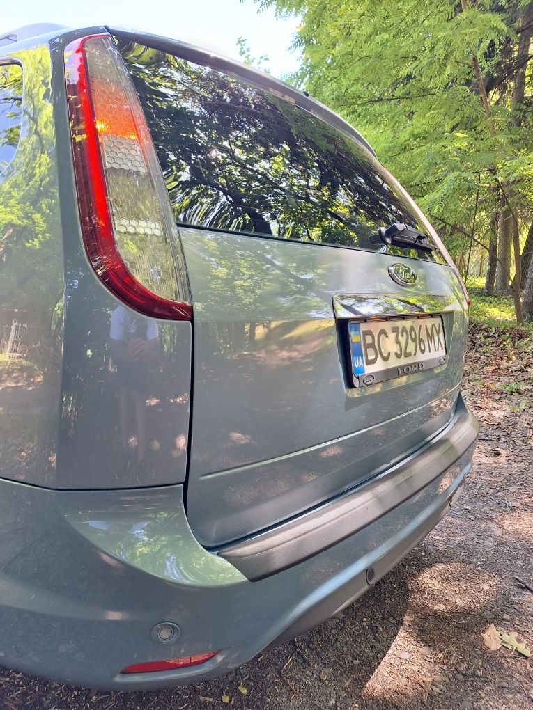 Ford focus titanium