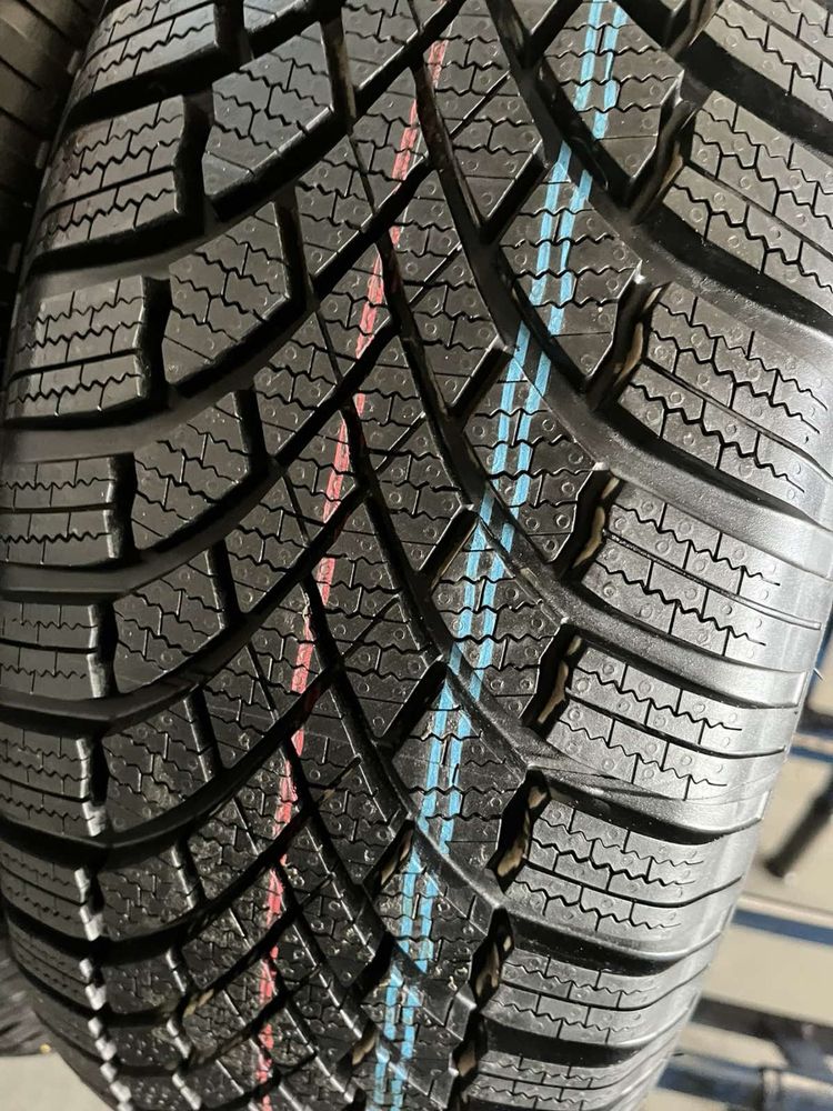205/70/15 R15 Bridgestone Blizzak LM005 2шт нові зима