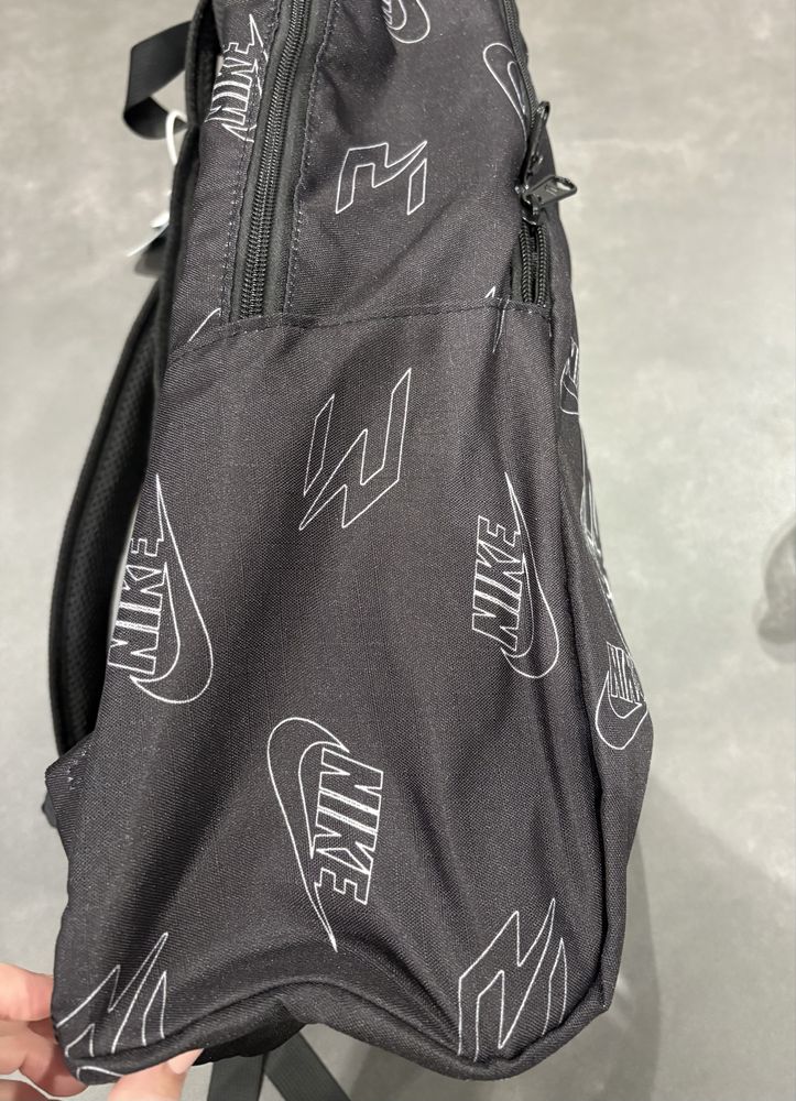 Рюкзак Nike ,чорний рюкзак