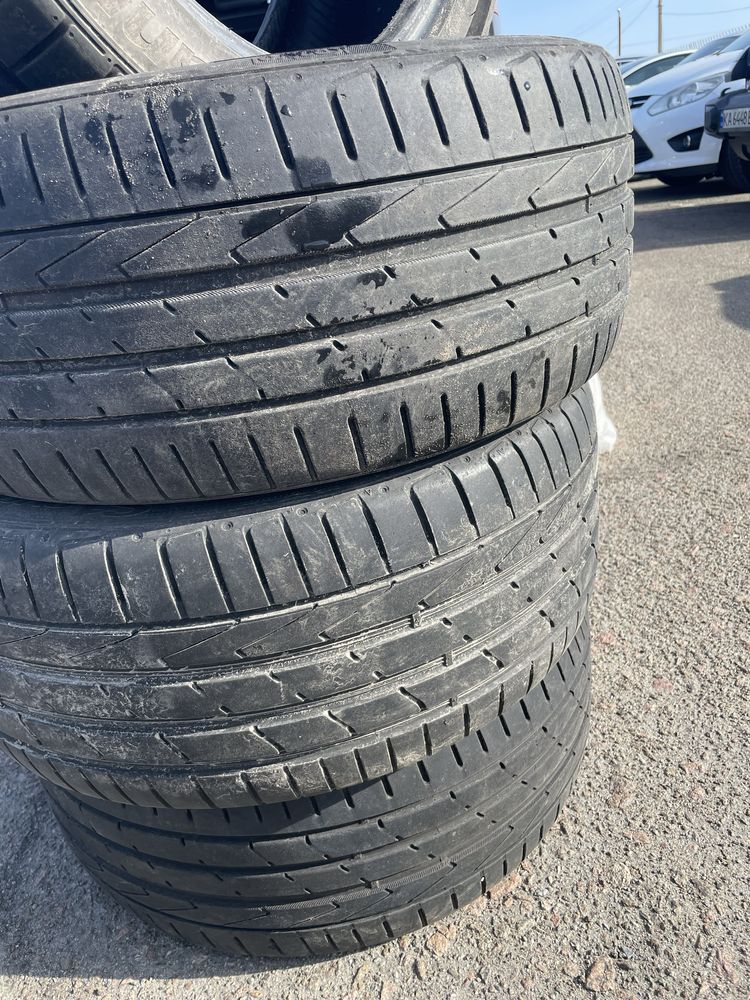 225/45/17HANKOOK Ventus S1