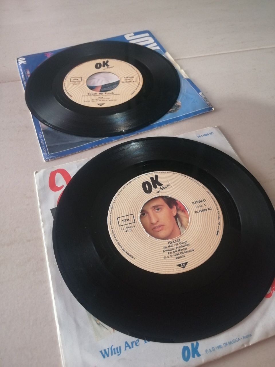 Discos single de vinil Joy 1985 e 86
