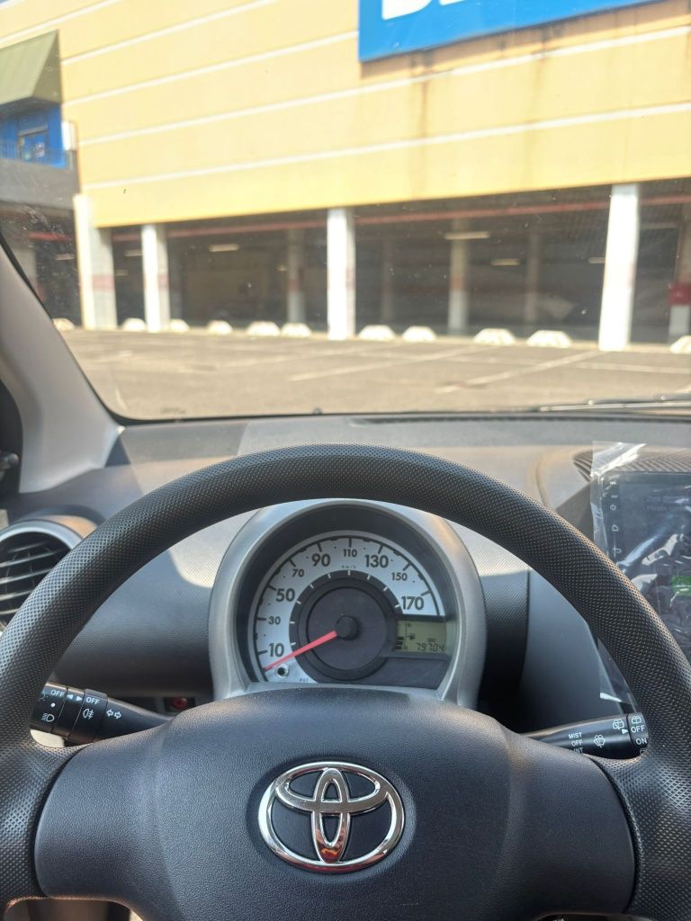 Toyota Aygo 1.0 (Agosto 2011) – 79.000 km – Rádio Android Auto