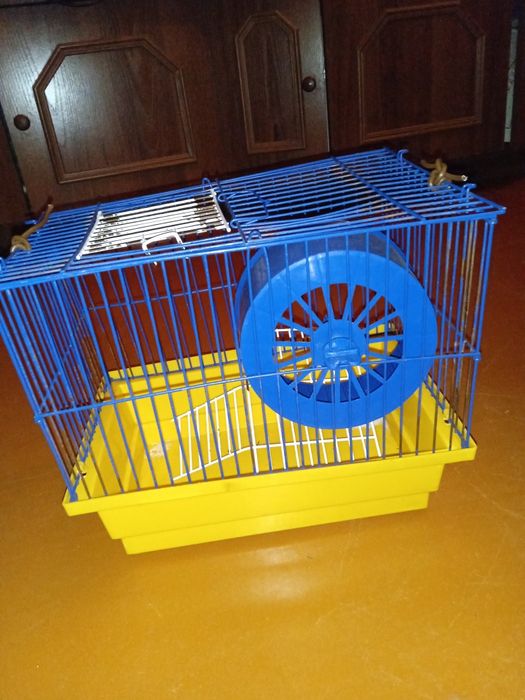 Клітка для хом'ячка.