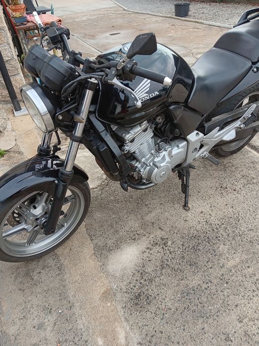 Moto cbf 500 ....