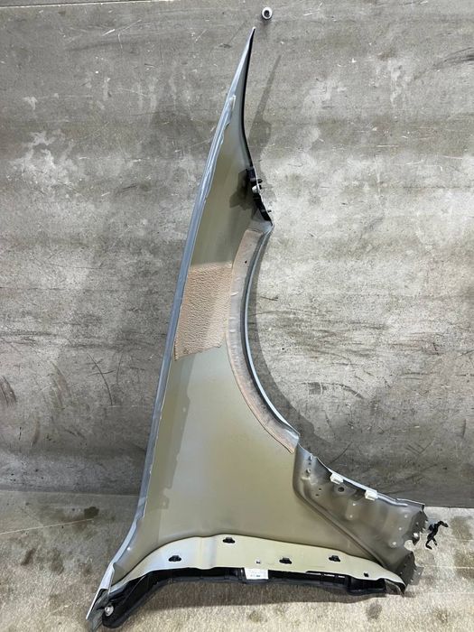 Крилo до bmw g26 в кольрорі c4p