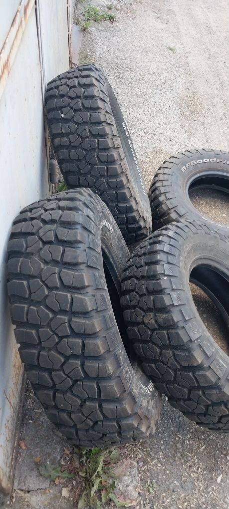 Всесезонні шини 265/75 r16 BFGoodrich Mud Terrain