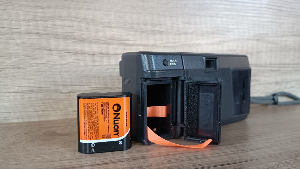 Olympus Infinity Zuiko 35mm f2.8 Japan. Компактна плівкова камера.