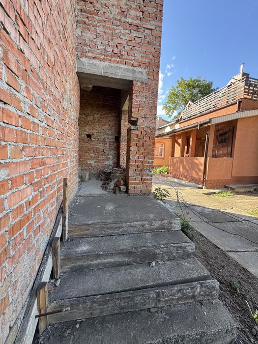 Продається нерухомість