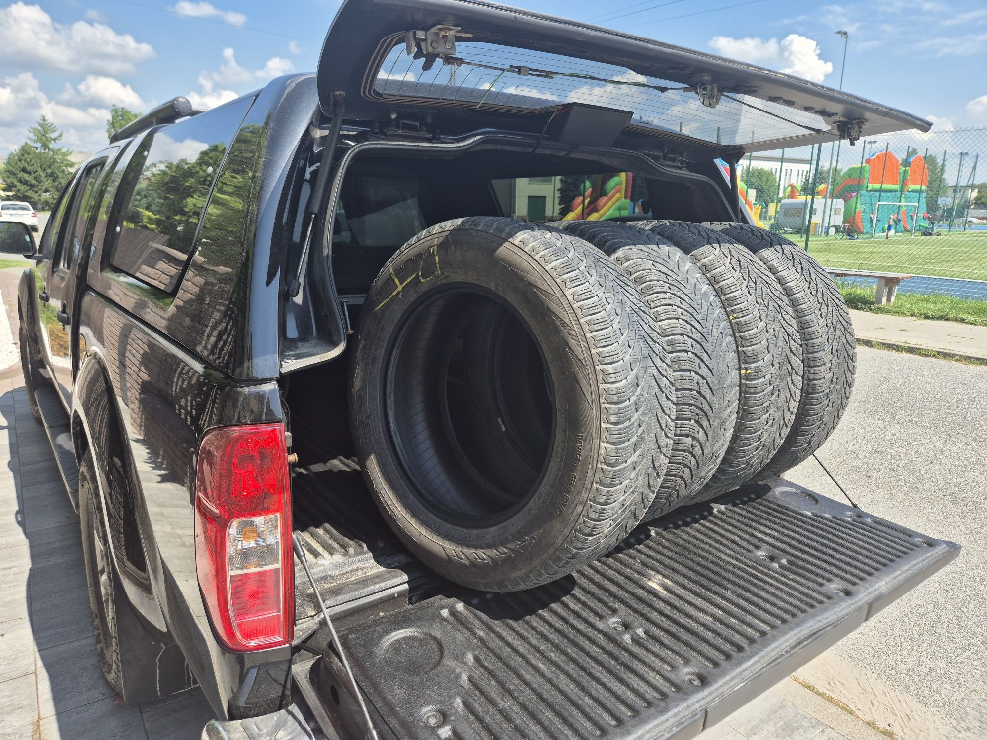Opony do SUV dostawczy nokign tyre 235/65r17