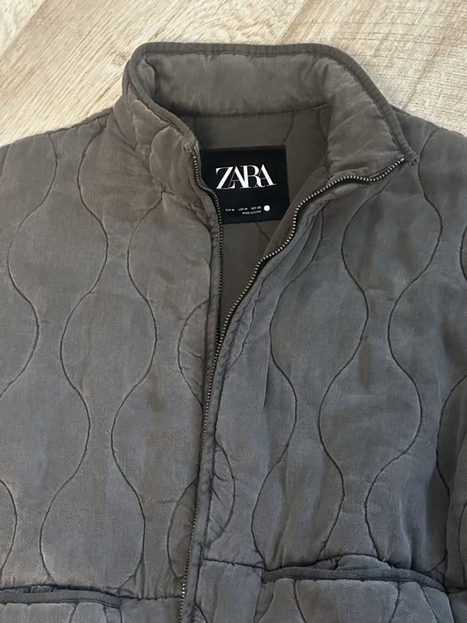 Продам куртку весна в хорошем состоянии новая размер М