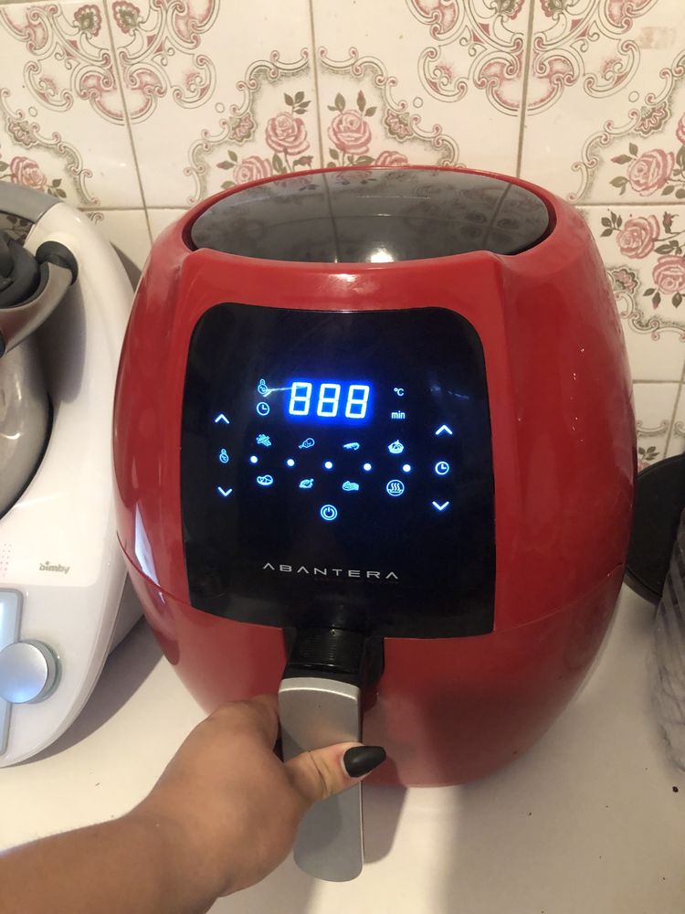 Fritadeira ar quente/ Air fryer NOVA