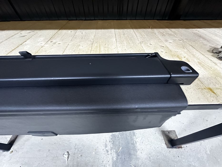 Шторка багажника полиця задня toyota avensis T25 авенсіс