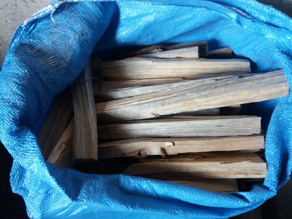 Drzewo na rozpalke i na opał