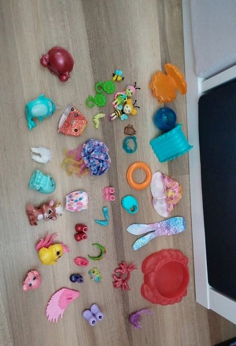 zestaw gadżetów enchantimala