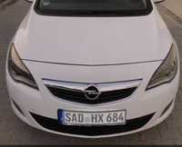 Opel Astra J zderzak przód xenon z40r