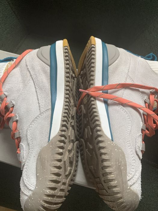 Buty sportowe The North  Face 39,5  z wada