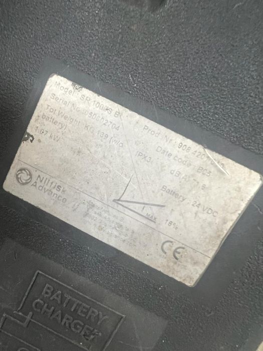 Zamiatarka bateryjna Nilfisk SR 1000S B import DE okazja