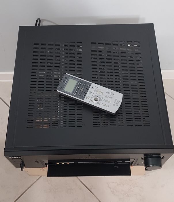 Amplituner Sony VA 333 ES z pilotem