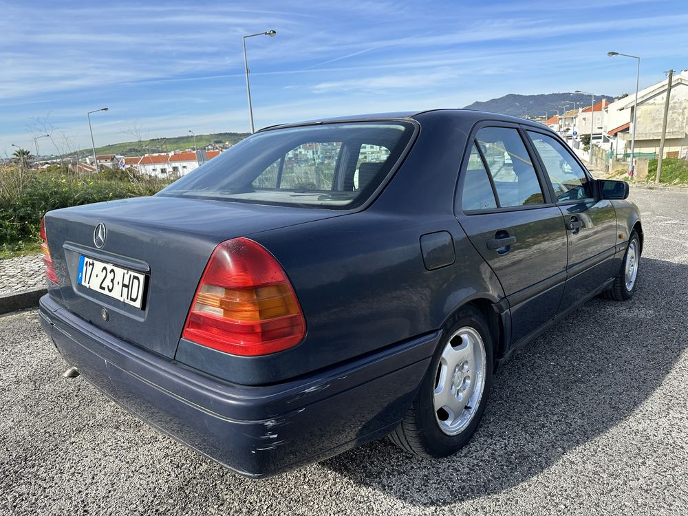 Mercedes-benz c200D