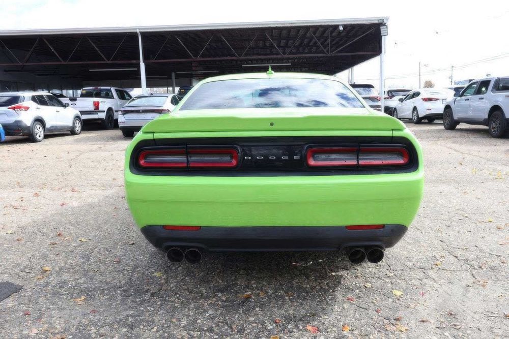 Dodge Challenger SRT 392      2015