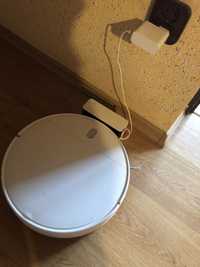 Mi Robot Vacuum-Mop Essential