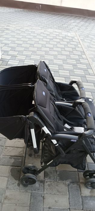 Коляска Chicco для двійні (діток-близнюків)