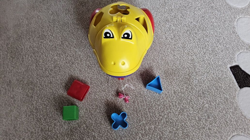 Игрушки разные, ,мягкие и другие игрушки.
