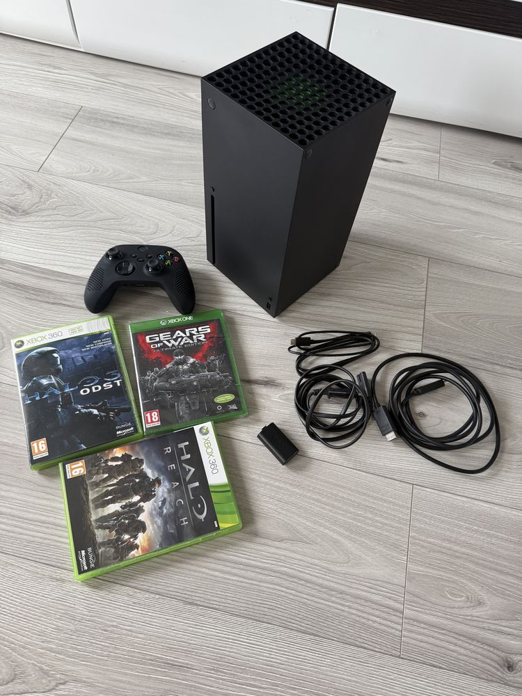 Kosola XBOX series X 1TB + gry, bateria, bardzo dobry stan