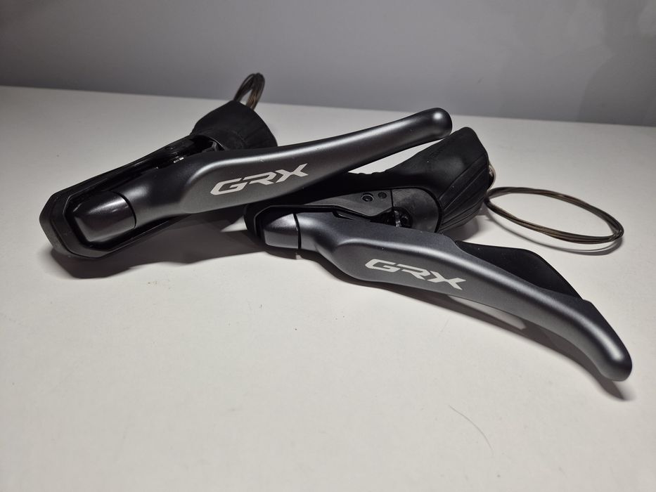 Klamkomanetki hydrauliczne Shimano GRX ST-RX-820 2/12s